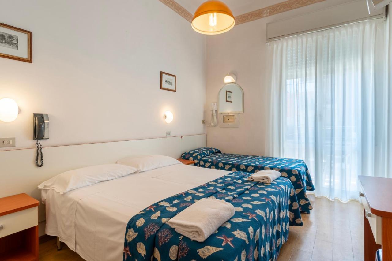 Hotel Milanese Rimini Dış mekan fotoğraf