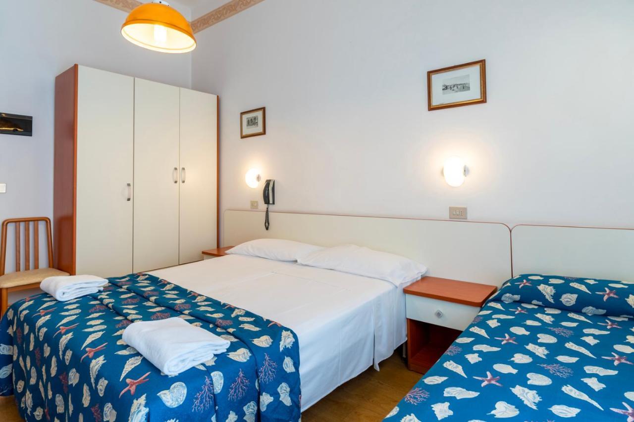 Hotel Milanese Rimini Dış mekan fotoğraf