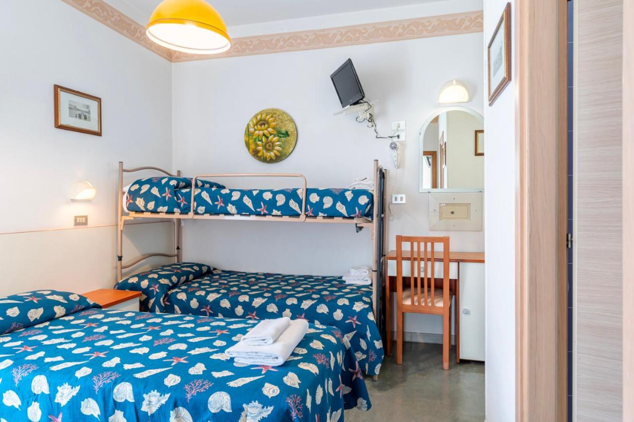 Hotel Milanese Rimini Dış mekan fotoğraf